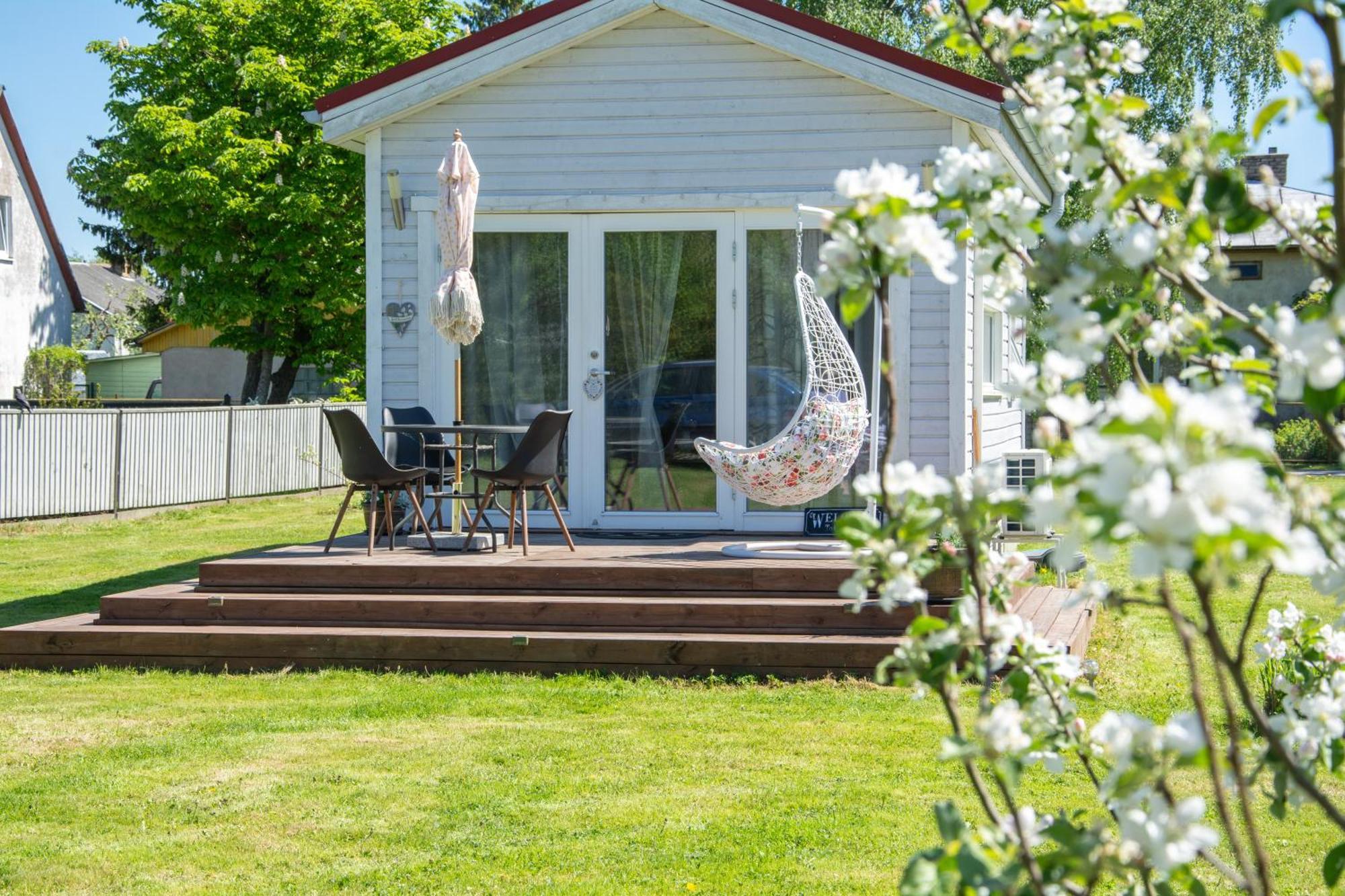 Elo Kuelalismaja Villa Куресааре Екстериор снимка
