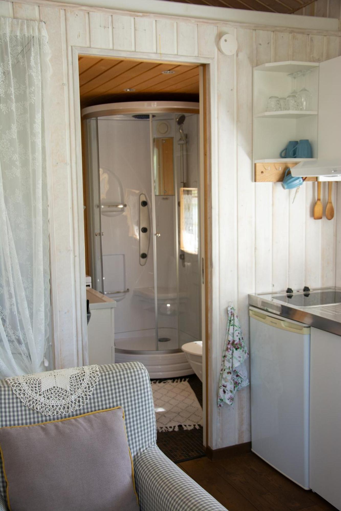 Elo Kuelalismaja Villa Куресааре Екстериор снимка